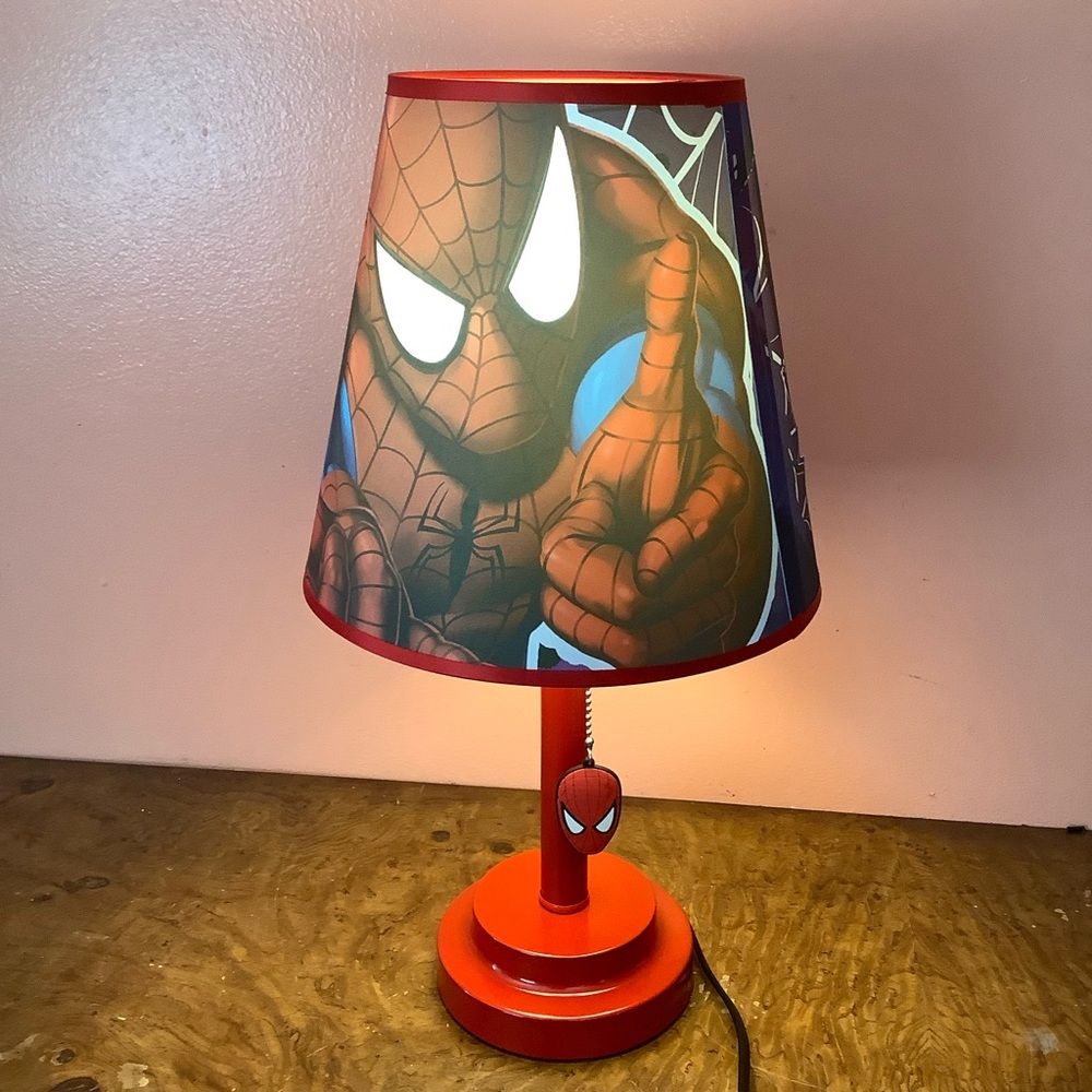 Spider-Man Lamp with 3 Dimensional Dual Layer Shade Cover -Marvel Table Lamp